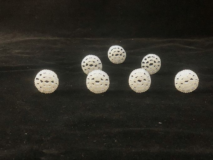 HDPE flotante de la Virgen de filtro de la gota del estanque de peces 1000m2/M3 medios 1